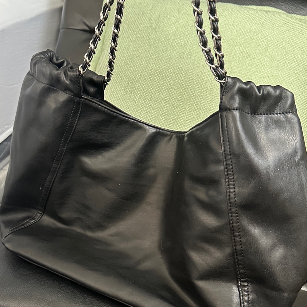 Classic Black Leather Chain Shoulder Bag